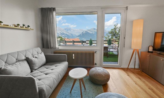 Saint-Pierre-de-Clages Apartment | Superbe appartement avec piscine