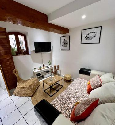 Hyeres City Centre Apartment | Superbe appartement neuf et cosy en centre ville
