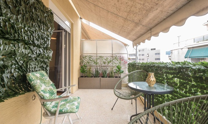 Ampelokipoi Apartment | Supreme Suite with balcony by Cloudkeys