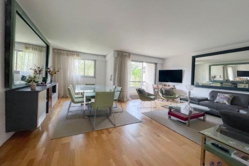 Suresnes House | Suresnes - Parc du château - Longchamp