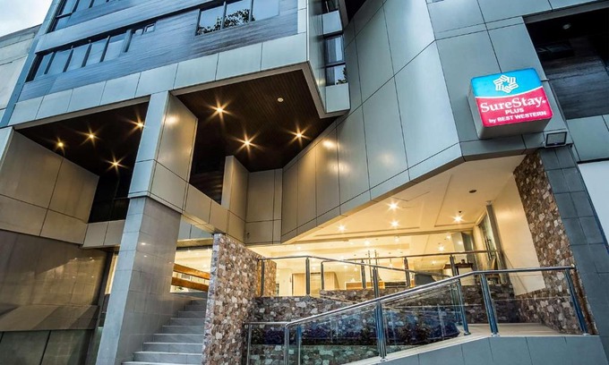 Capitol Site Hotel | SureStay Plus by Best Western Cebu City