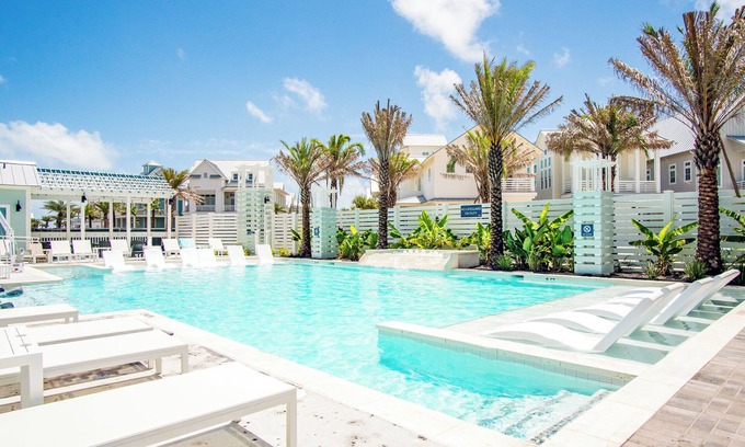 Port Aransas Cottage | Surf Camp 104 NEI