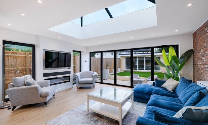 Bushey Apartment | Sustainable Stays