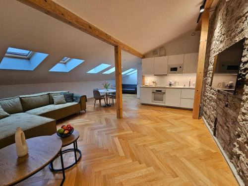 Old Town Apartment | Suur-Karja Penthouse Apartment