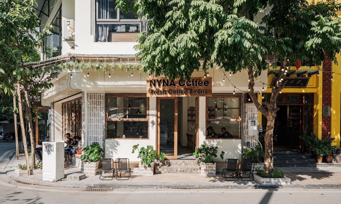 Trang Tien Apartment | SUZEY villa with SKY VIEW