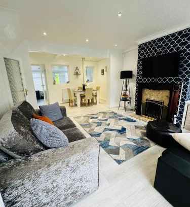 Harborne House | Swanky2bedRetreatNearHarborne