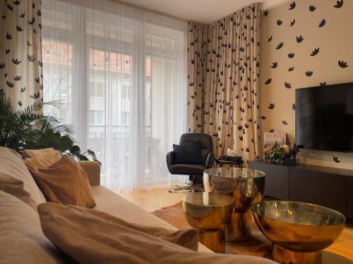 Nivy Apartment | Sweet Home by Zoom Apartments