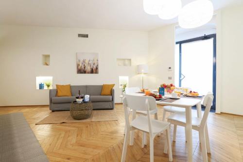 Milan Centre Apartment | Sweett- Maison Laghetto