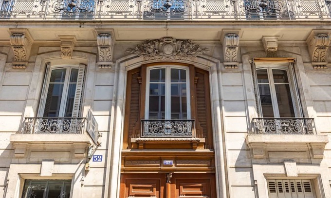 Faubourg-du-Roule Apartment | Sweett | Ponthieu III