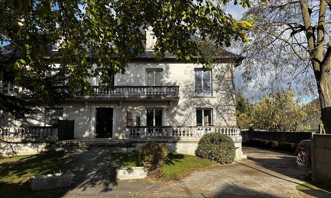 Noisy-le-Grand Apartment | T2 with terrace and parking - between Paris and Disneyland