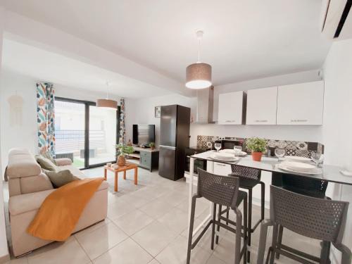 Mediterranee Apartment | T3 climatisé à la plage