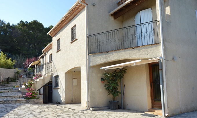 Poussan Apartment | t3 in villa in pousan near etang de thau and sete