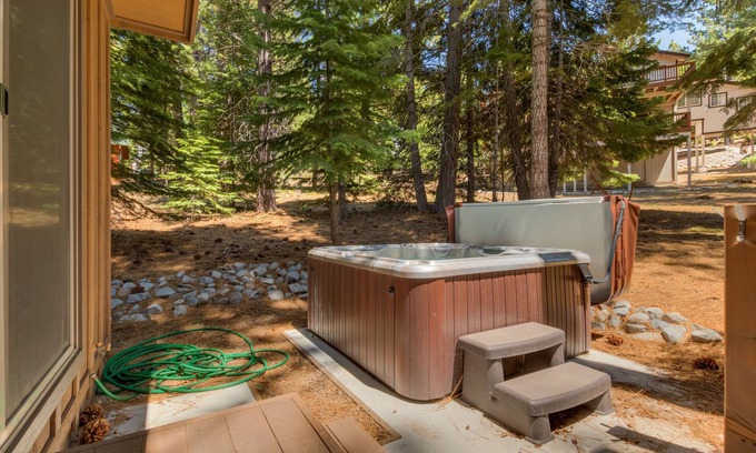Pioneer Trail House | Tahoe at its finest, AC, EV charger, guests love it! Impeccably maintained