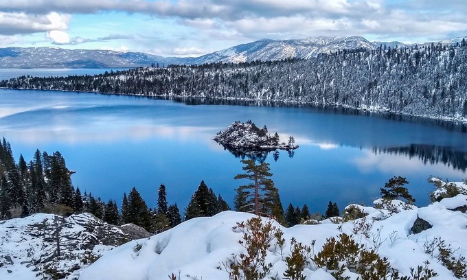 Upper Kingsbury House | Tahoe Family Getaway – Secluded 3 BDR Close to Lake, Skiing & Entertainment