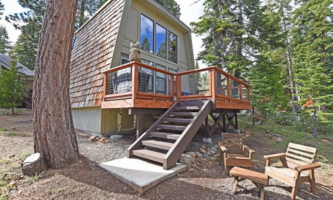 Talmont House | Tahoe Park Amenities Elevated Mountain Cabin, Beach, Piers and more