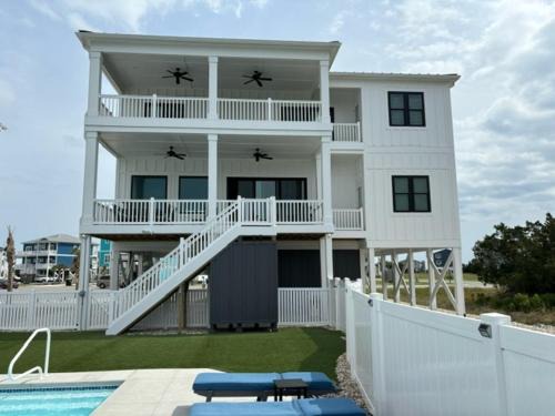 Ocean Isle Beach House | Take Me A-Wave