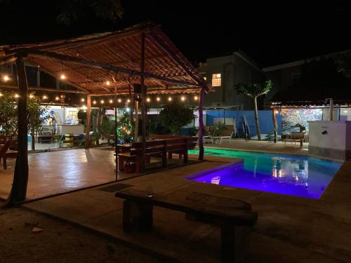 Tamarindo Hostel | TamaHostel & Glamping
