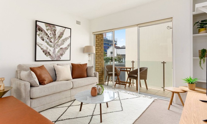 Tamarama Apartment | Tamarama Beachside Retreat with Views