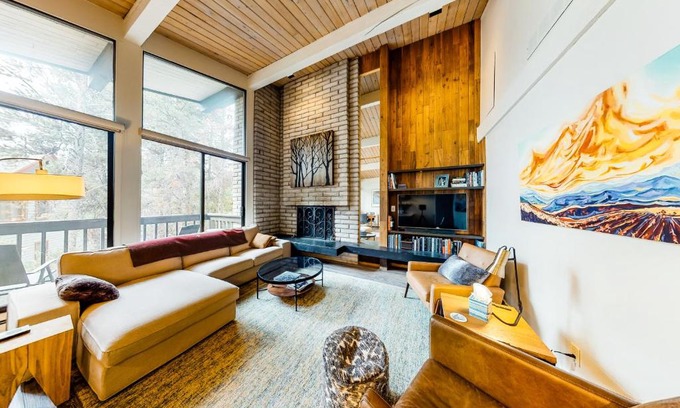 Warrior's Mark Apartment | Tamarisk Treehouse