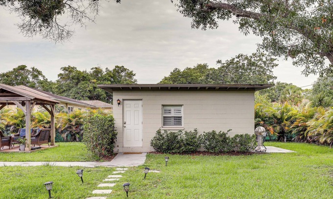 Riverside Heights Apartment | Tampa Studio w/ Free WiFi: 4 Mi to Downtown