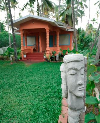 Varkala House | Temple tree garden beach
