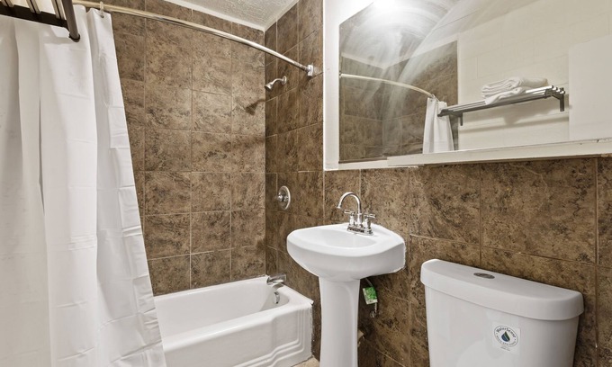 Ogden Hotel | Temple View Inn: Skiing & Downtown Delights Await!"n