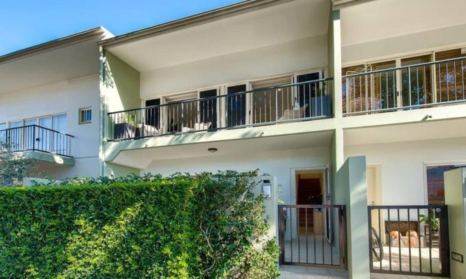 West End House | Terrace Home Steps From The River