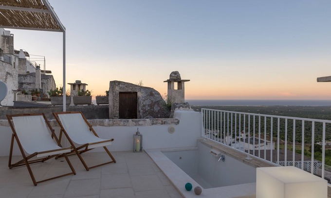 Ostuni Historic Centre Apartment | Terrazza Blu Cobalto by Wonderful Italy