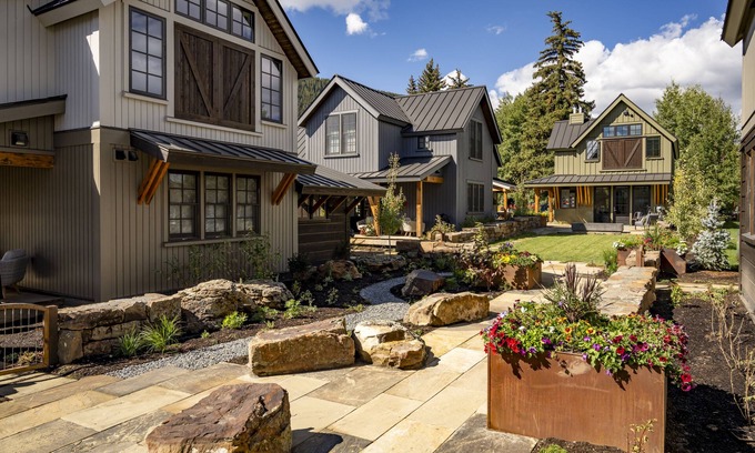 Crested Butte Cottage | The Alley Bundle at Academy Place Private Hot Tub