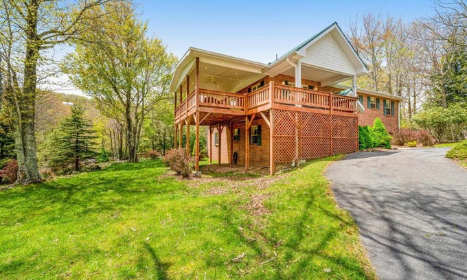 Beech Mountain House | The Art of Relaxation