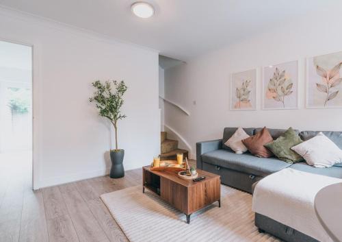 Grangetown House | The Bay Hideaway - Lovely 2bd house - up to 6 people