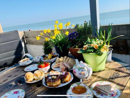 Sandgate House | The beach cottage