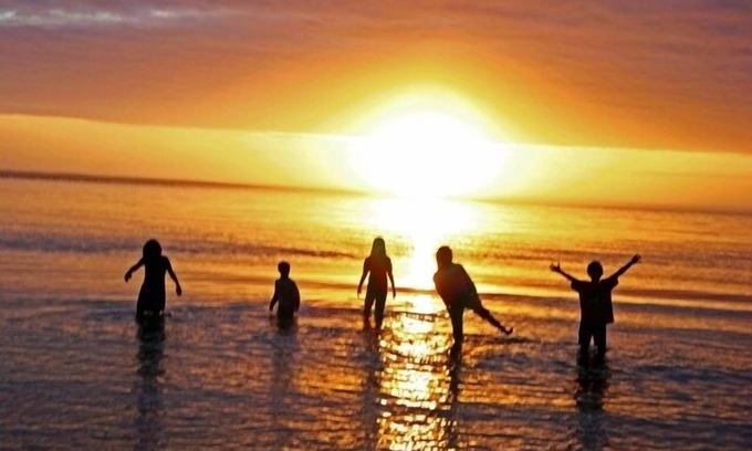 Netarts Cottage | The Blue Rose Cottage - Amazing Views - Direct Beach Access - Pets Allowed