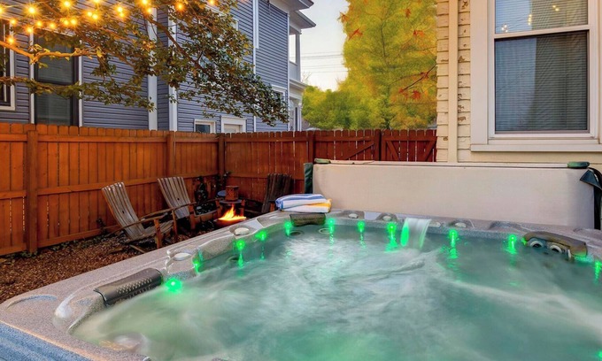 Bonnycastle House | The Bonnycastle 6BR New Orleans Speakeasy Hot Tub, Private Backyard & Playground