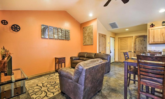Payne County House | The Bunkhouse at Rolling Meadows Ranch with Grill!