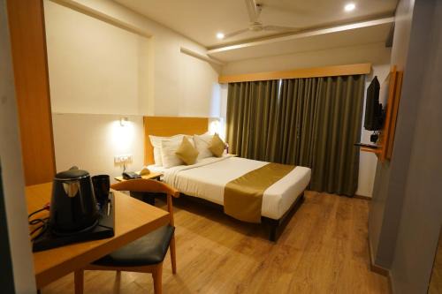Indore Hotel | The Byke Landmark - Near C21 Mall