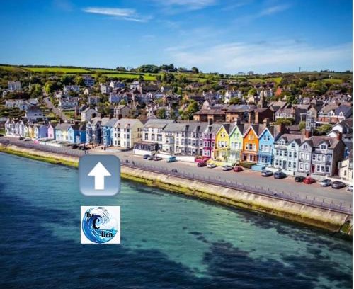 Whitehead Apartment | The C Den Amazing Seaview, ground floor, free wifi & parking