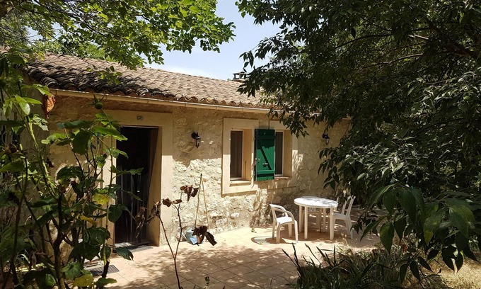 La Roque-d'Antheron House | The Cabanon in Provence