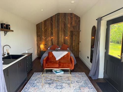 Alton Apartment | The Cabin at Mandalay Lodge