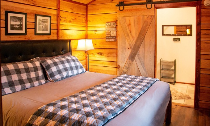 Hot Springs Cabin | The Cabin at Panther Valley Ranch