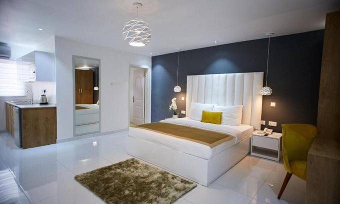 Accra Hotel | The Cabin Hotel