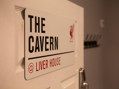 Birkenhead Apartment | The Cavern Apartment @ Liver House