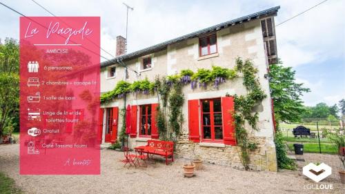 Amboise Apartment | The Chanteloup Pagoda