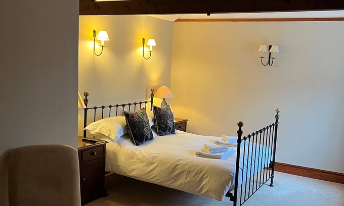 Low Eskcleth Hotel | The Charles Bathurst Inn