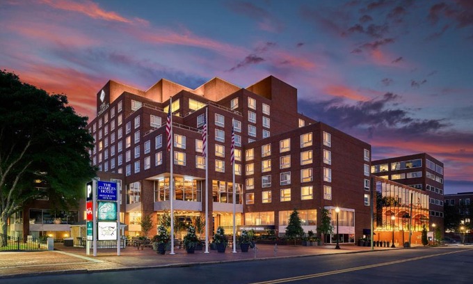 West Cambridge Hotel | The Charles Hotel in Harvard Square