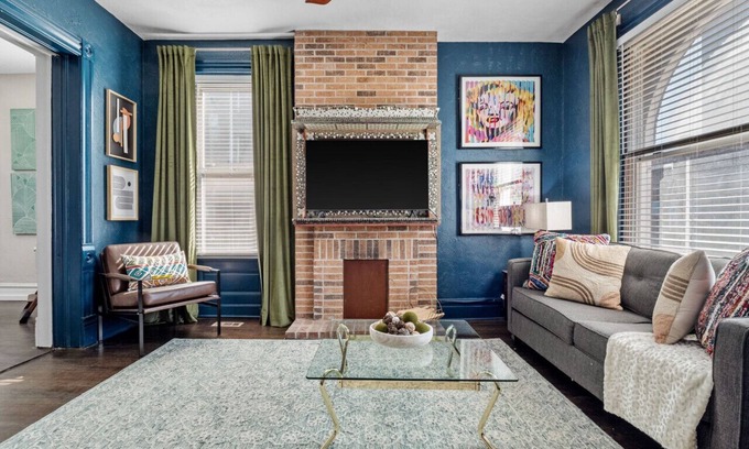 Shaw Apartment | The Chase off Grand: Unwind in a Vibrant St. Louis Neighborhood