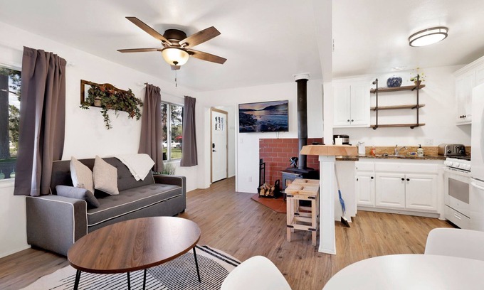 Big Bear Hotel | THE Cottage #2153