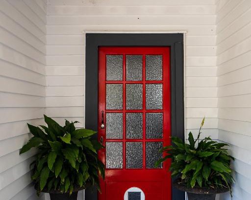 Russell House | The Cottage on Beresford