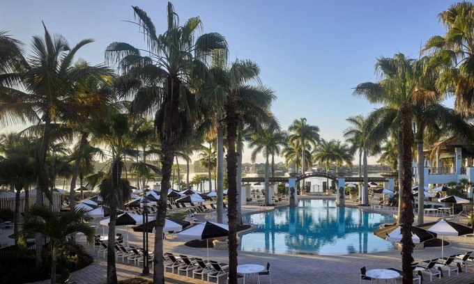 Hunt Club Resort | The Cottages at PGA National Resort