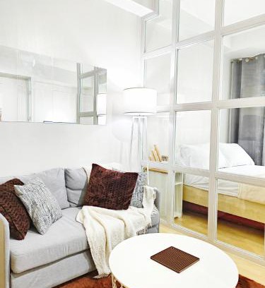 Highway Hills Apartment | The Crash Pad Soho Central